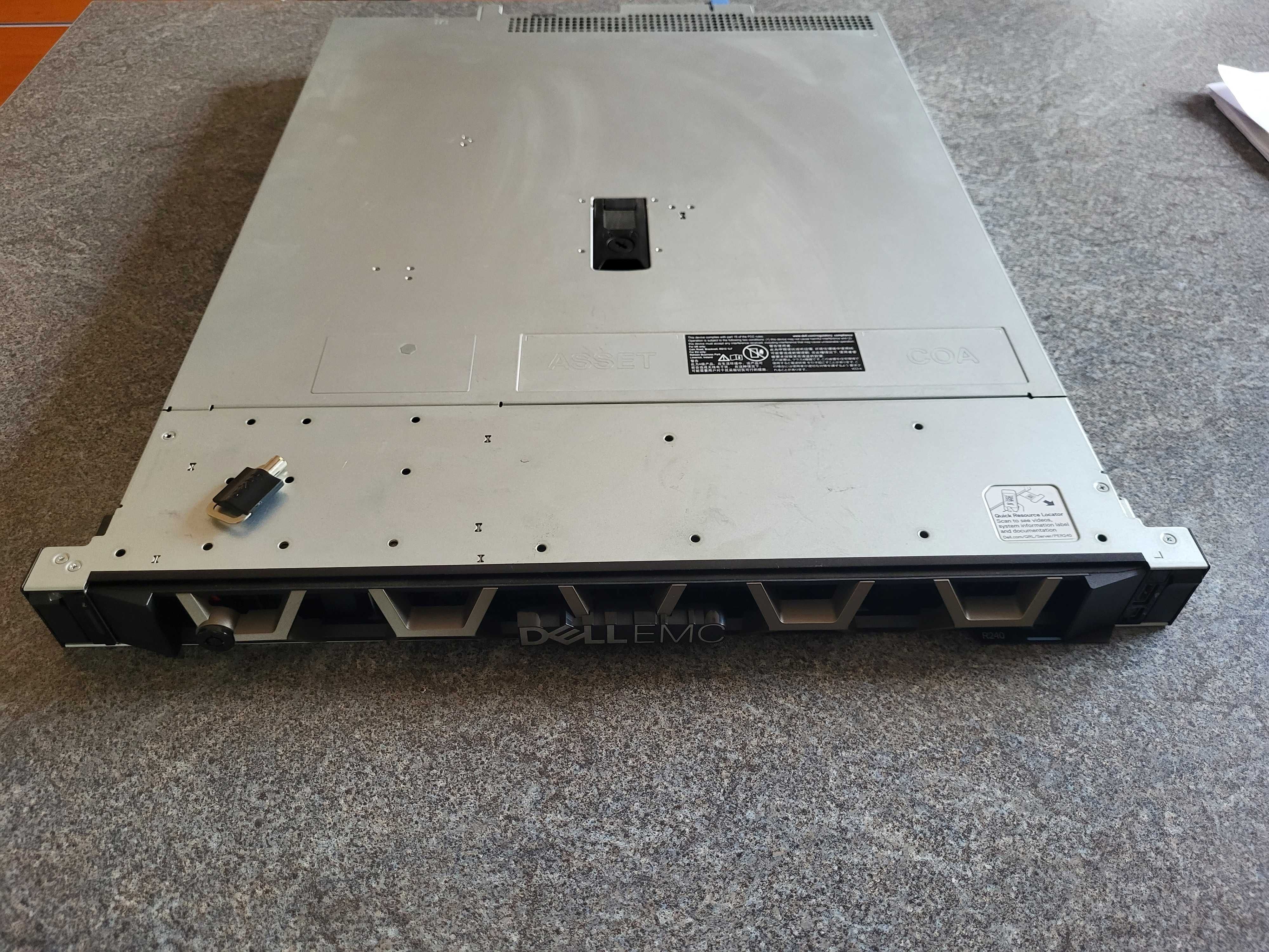 Serwer DELL EMC PowerEdge R240 Xeon E 2224 / 16GB / 2x1TB 2021r