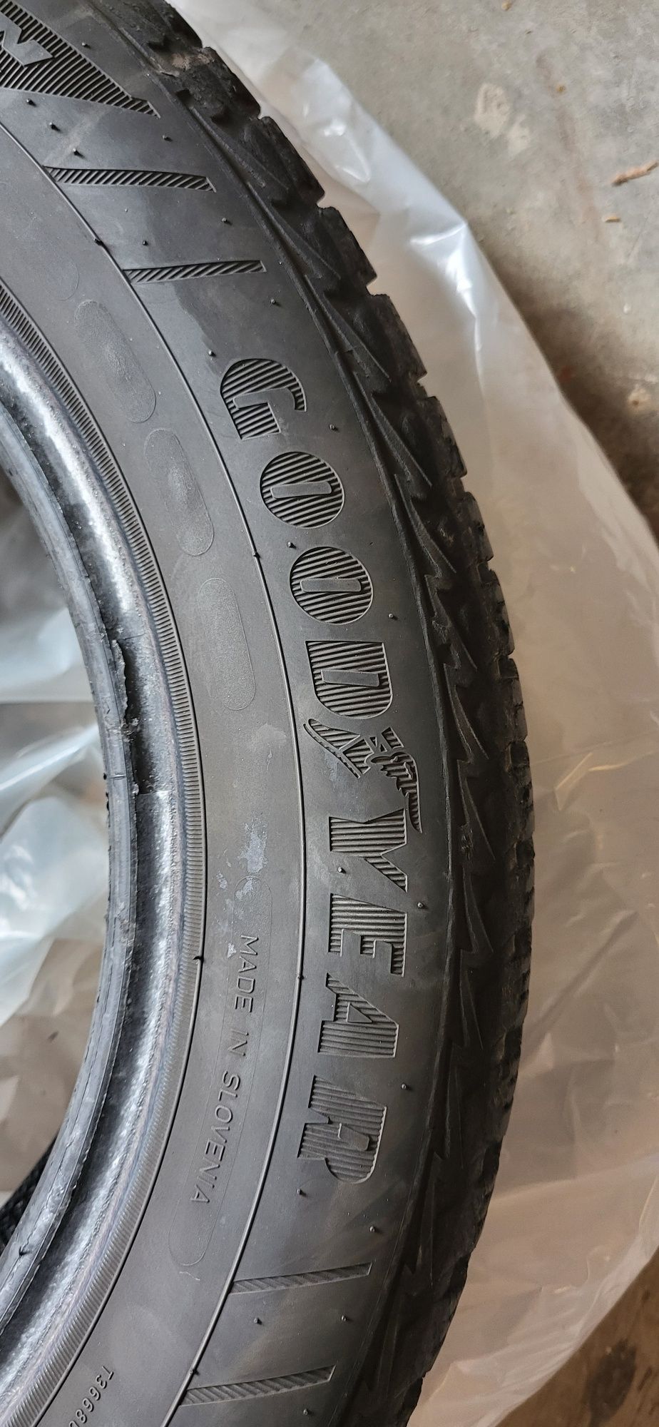 opony całoroczne 185 65 r15 2x Hankook 2x Goodyear