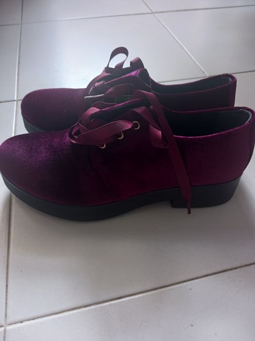 2 pares de sapatos ideais e confortaveis p frio