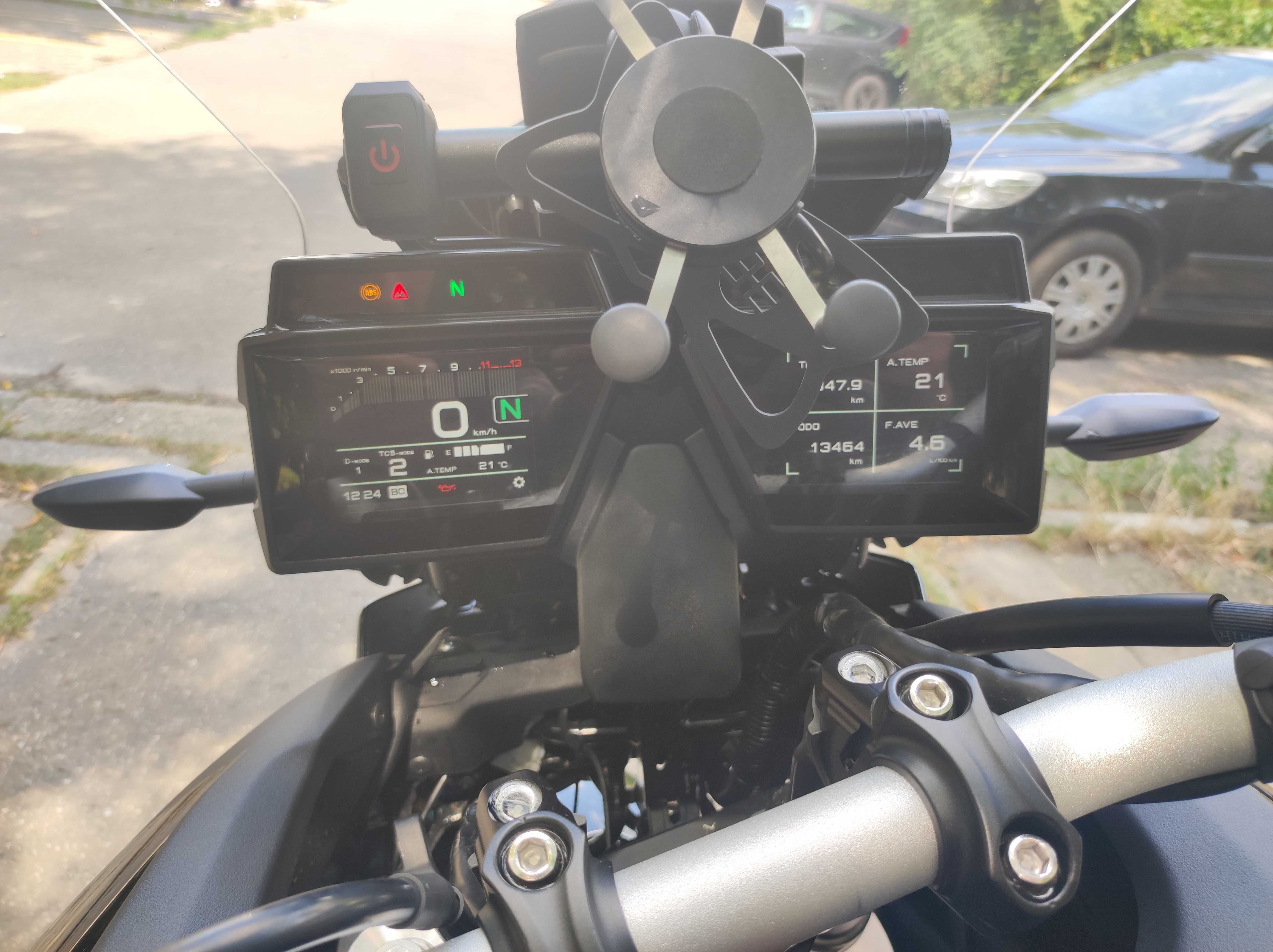 Yamaha tracer 9             .