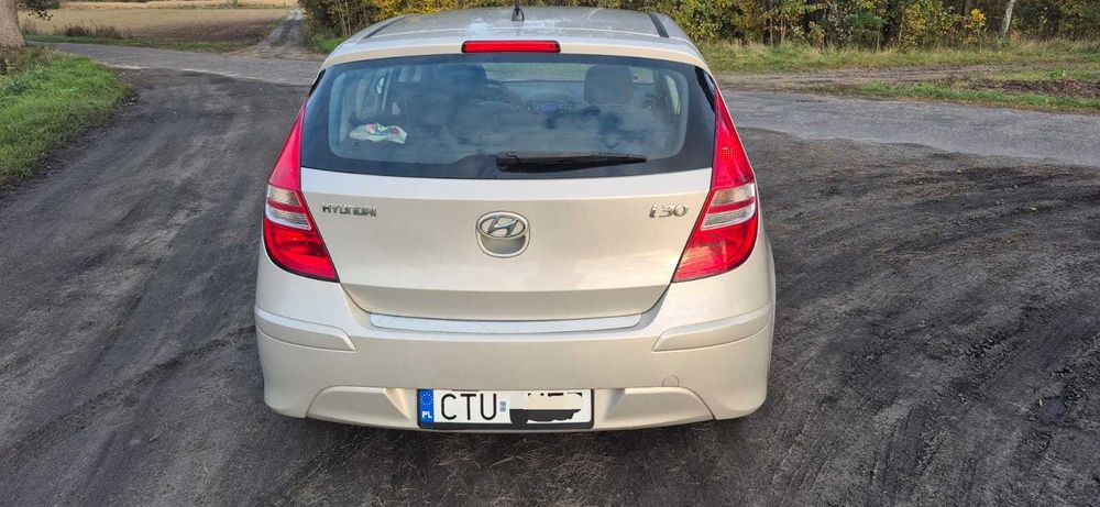 Hyundai  i30 benzyna, niski przebieg