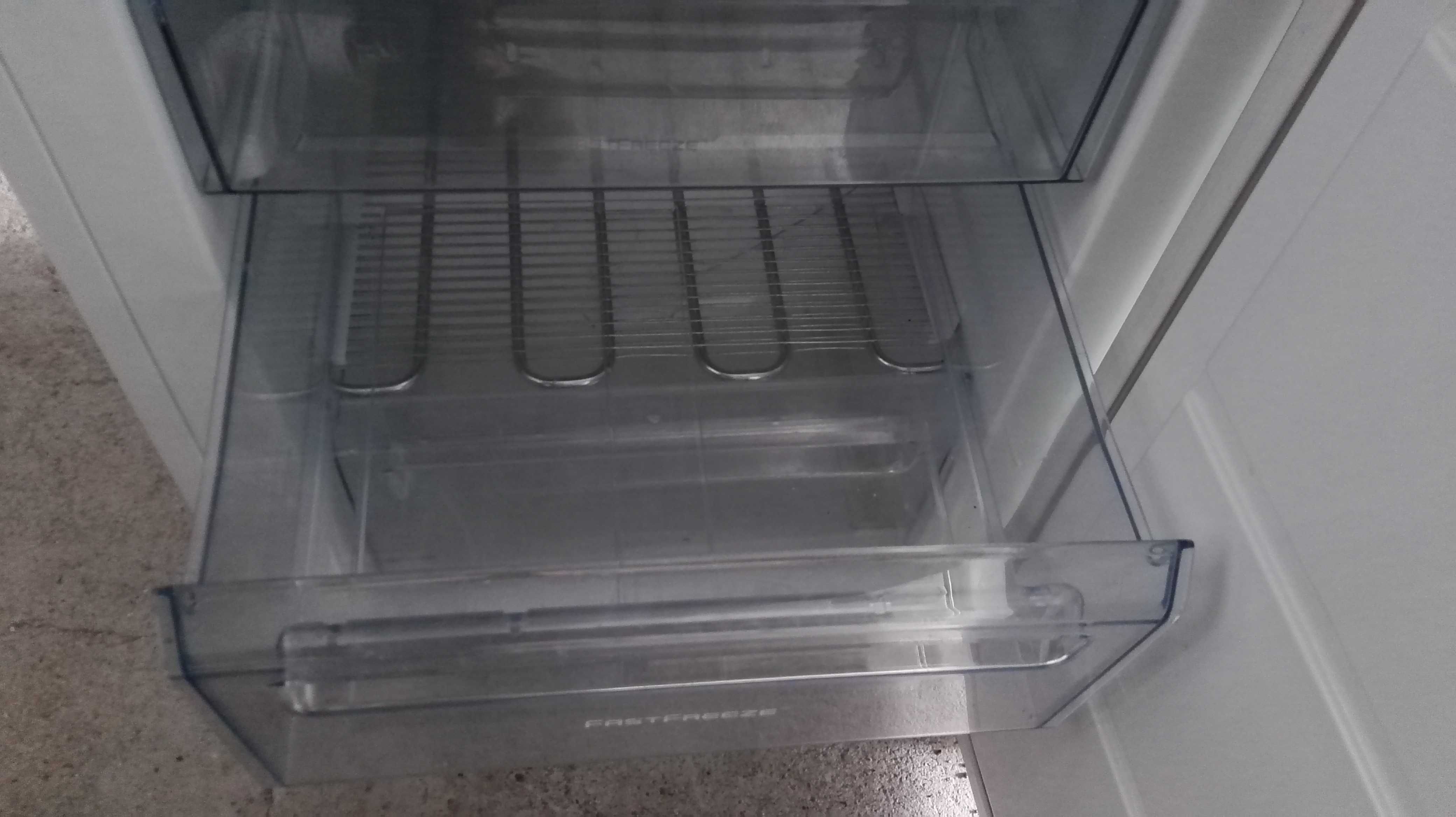 Zamrażarka marki Electrolux, 120 litrów pojemności użytkowej