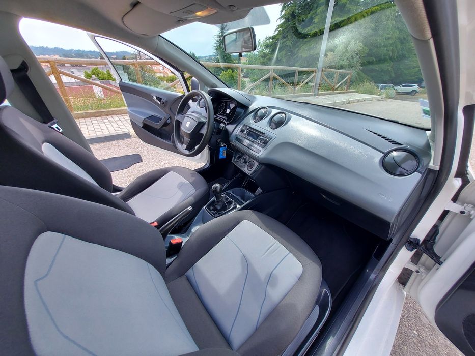 Seat Ibiza 1.2 TDI Reference 5L 2013 Poucos kms Como Novo