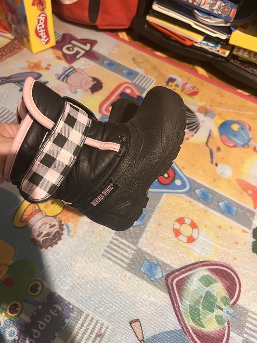 Зимові чобітки на дівчинку