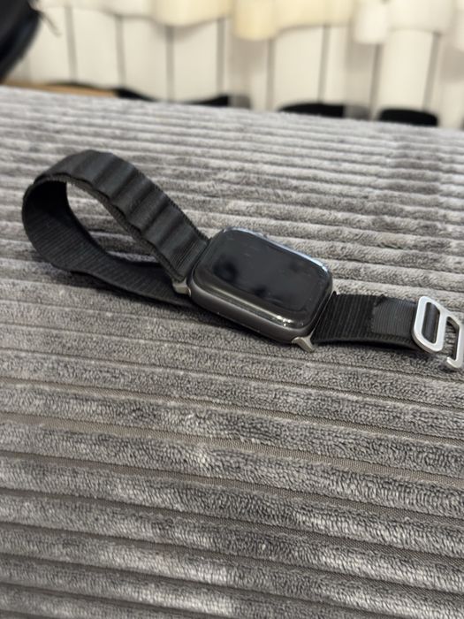 Продам Apple Watch 4 , 44 мм