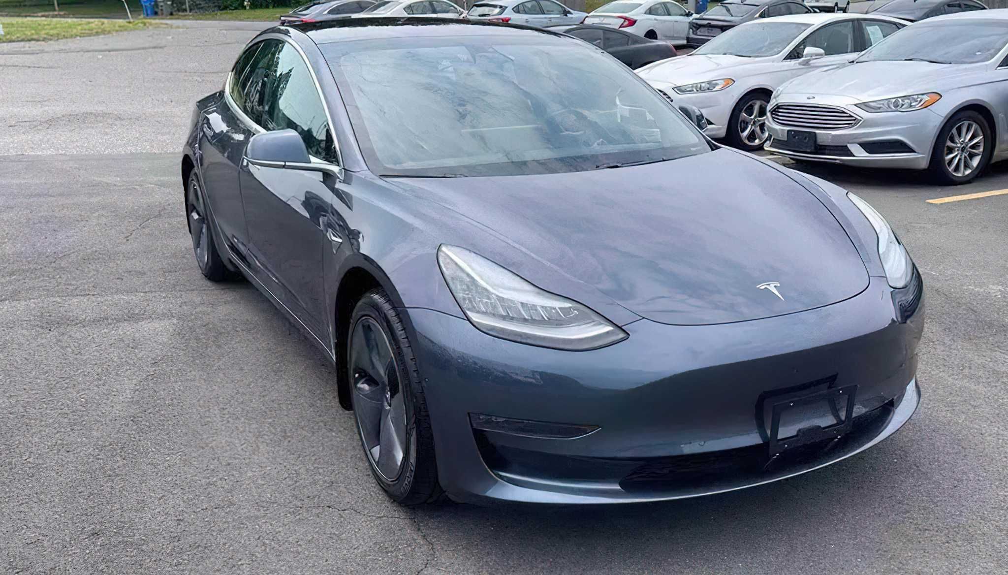 Tesla Model 3 Standard Range 2020