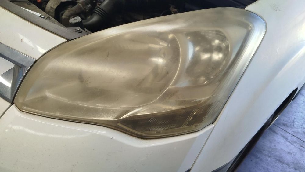Ótica / farol esquerda CITROËN Berlingo (B9)
