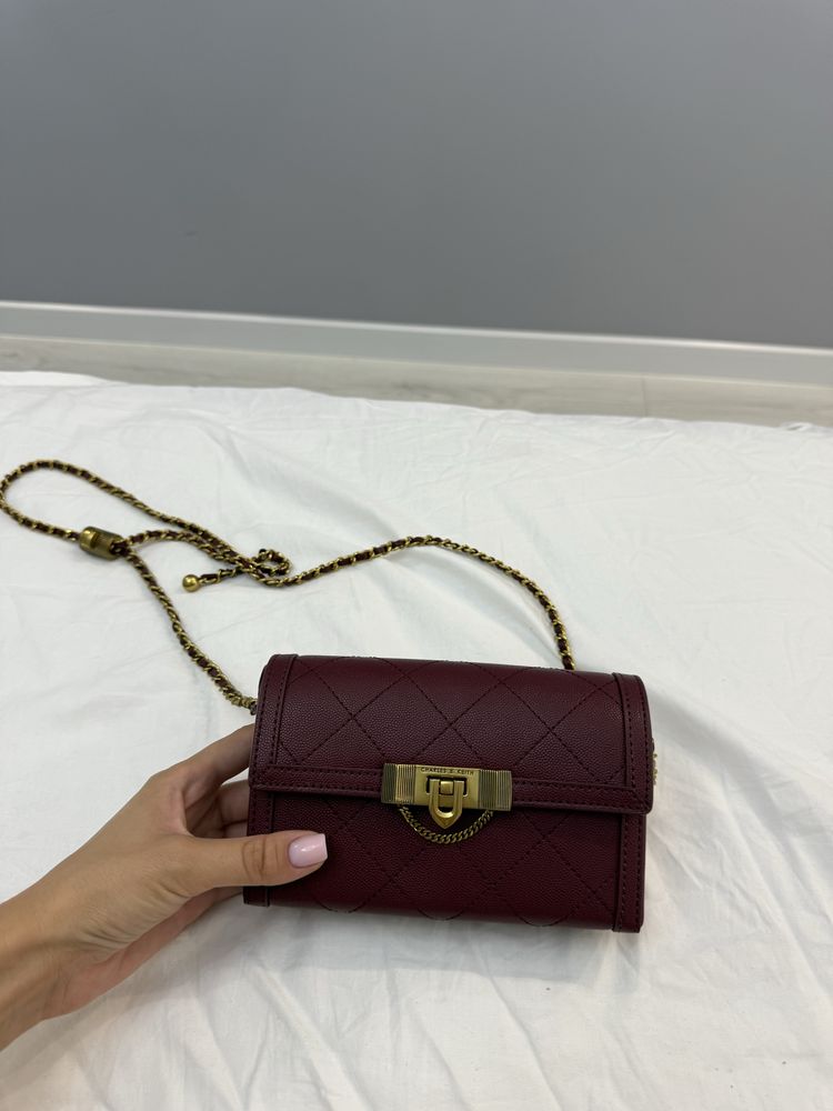 Сумка Charles and keith