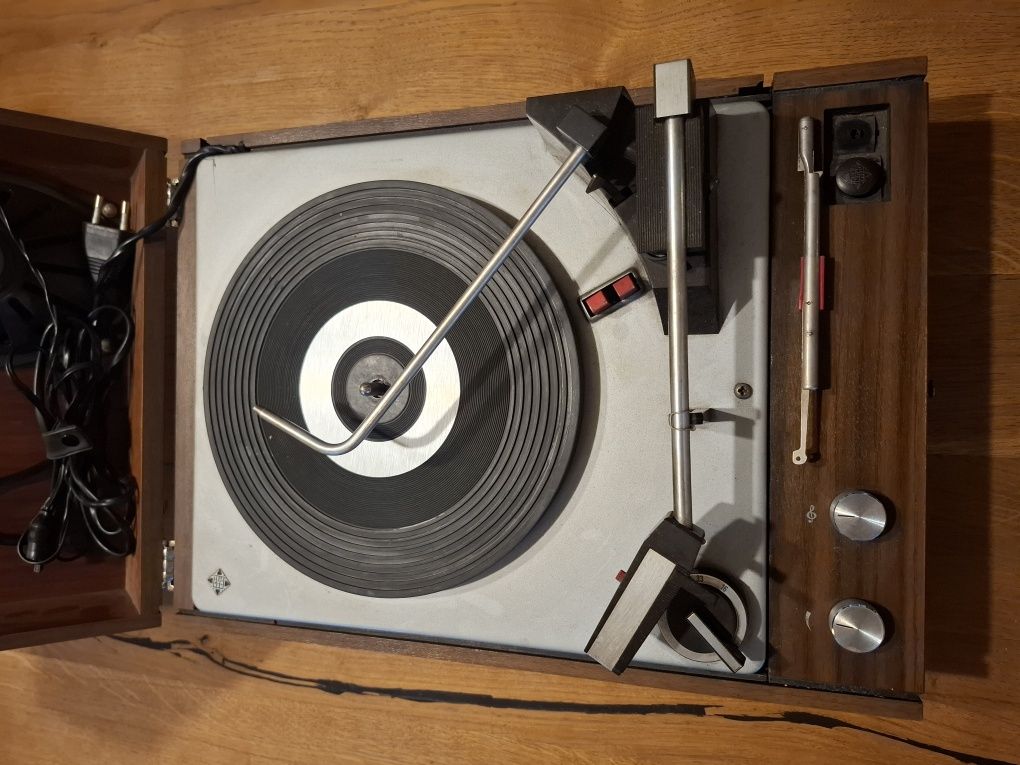 Gramofon Telefunken Musikus 507 V z  1970 r.  Sprawny