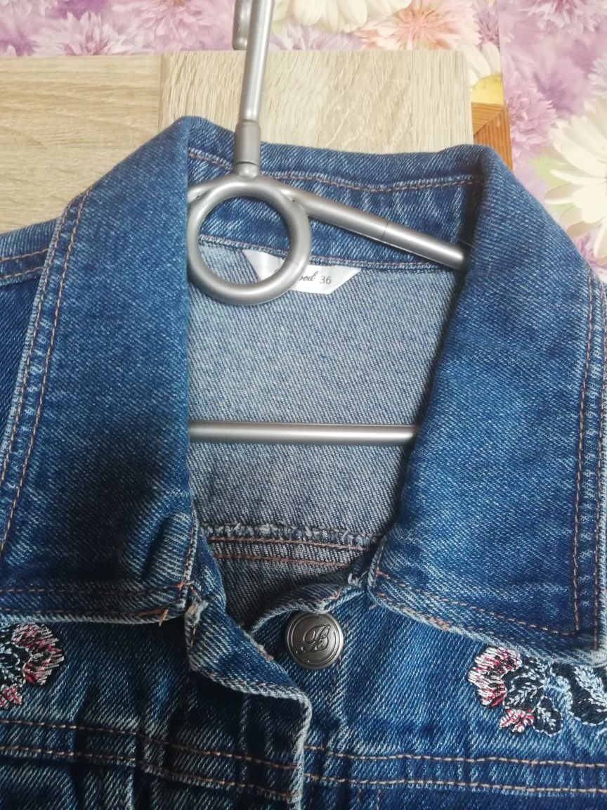 Nowa kurtka jeansowa damska S