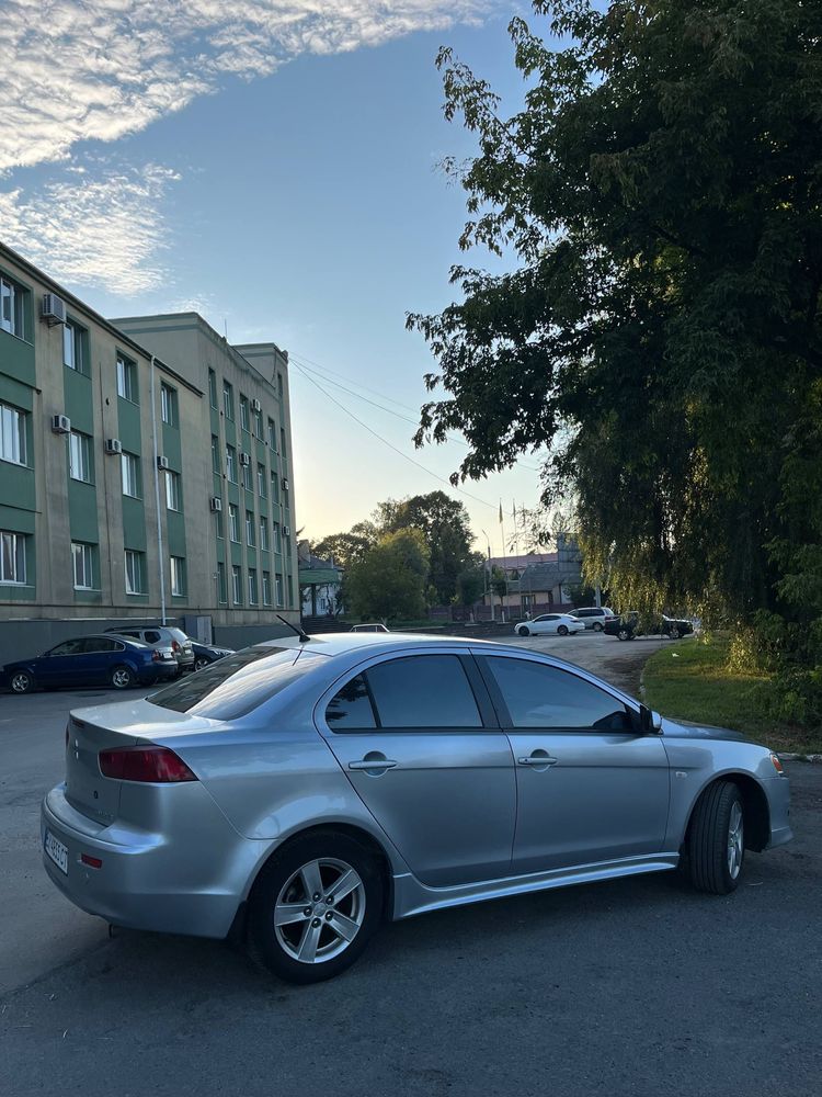 Mitsubishi lancer X