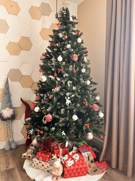 Ялинка 2м.20 см.