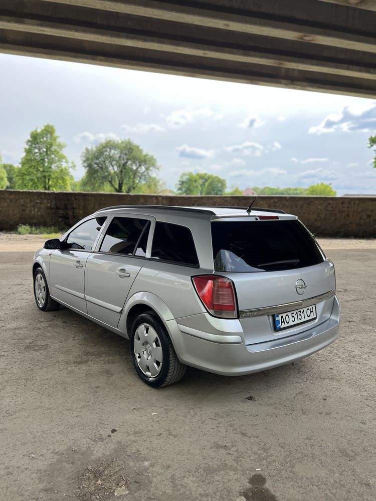 Opel Astra H,2005,1.4 бензин