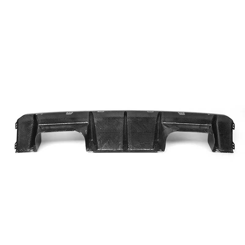 Dokładka Tył Dyfuzor Tylny OEM STYLE BMW M3 M4 G80 G81 G82 G83 CARBON