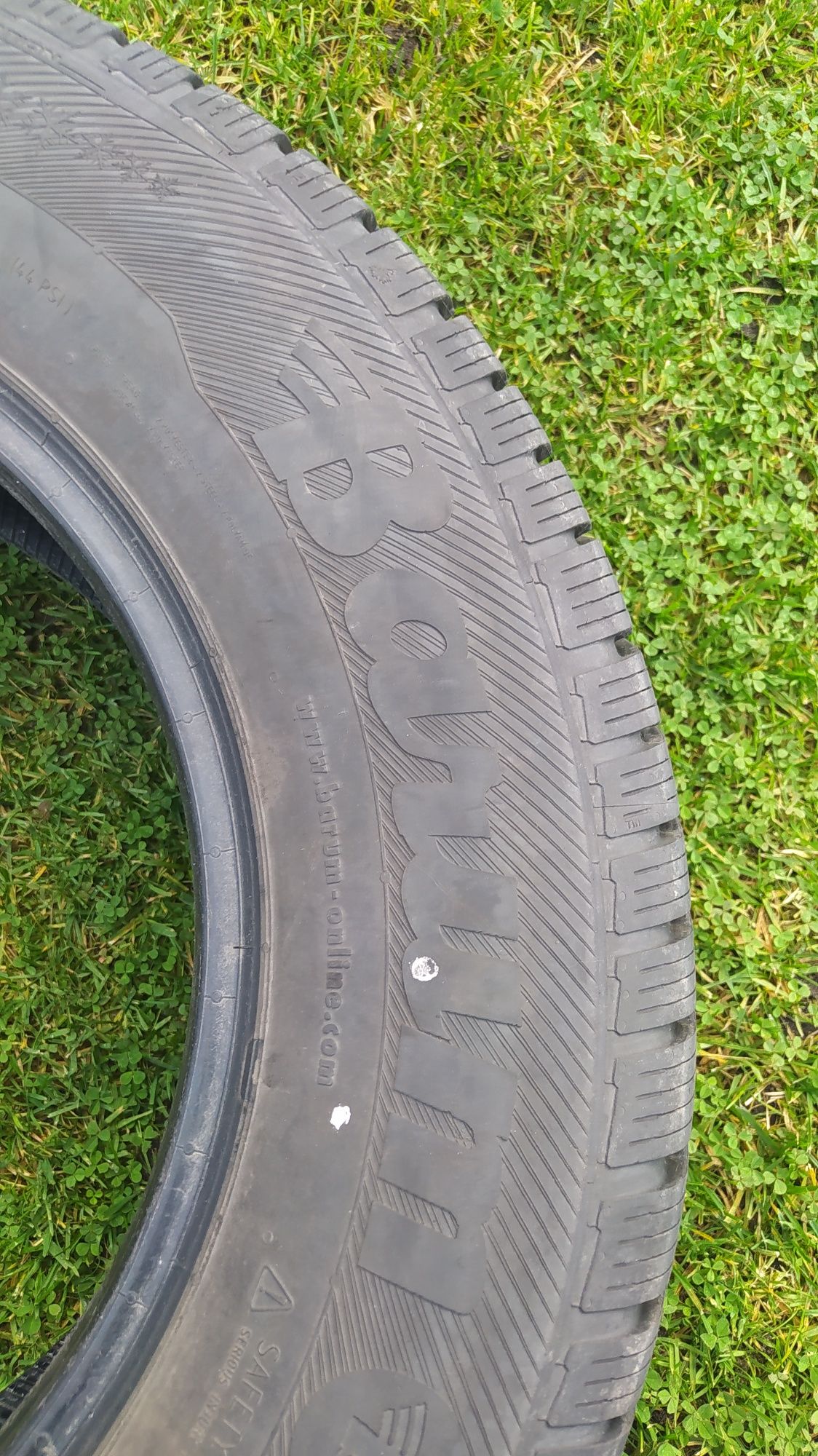 Opona zimowa Barum Polaris 3 225/70 R16