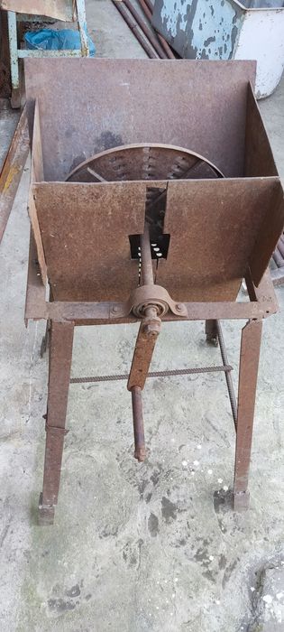 Бурякорізка ручна