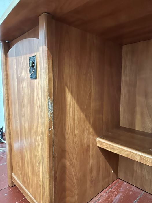 Продам письмовий стіл