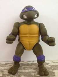 Teenage Mutant Ninja Turtles (Tartarugas Ninja) Playmate Donatello 33c