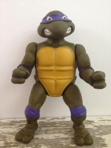 Teenage Mutant Ninja Turtles (Tartarugas Ninja) Playmate Donatello 33c