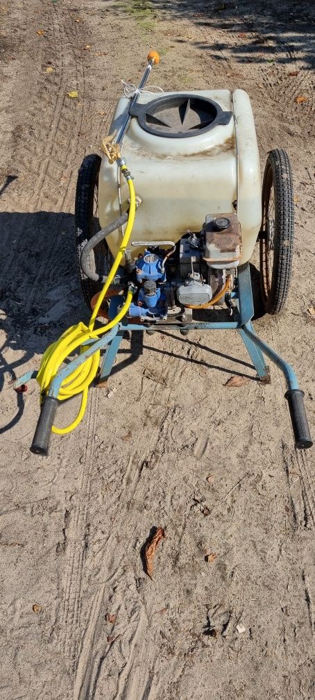 Opryskiwacz spalinowy taczkowy PILMET PO54/0 100L
