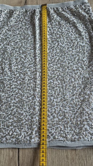 Cekinowa spódniczka