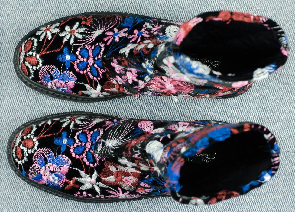 Дизайнерские ботинки с вышивкой полусапожки Blue Atelier Италия 37-38р