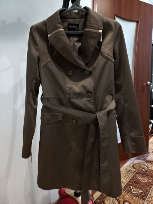 Плашщ-тренч весна