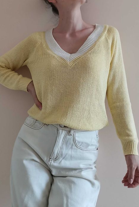 Letni sweterek z dekokten V