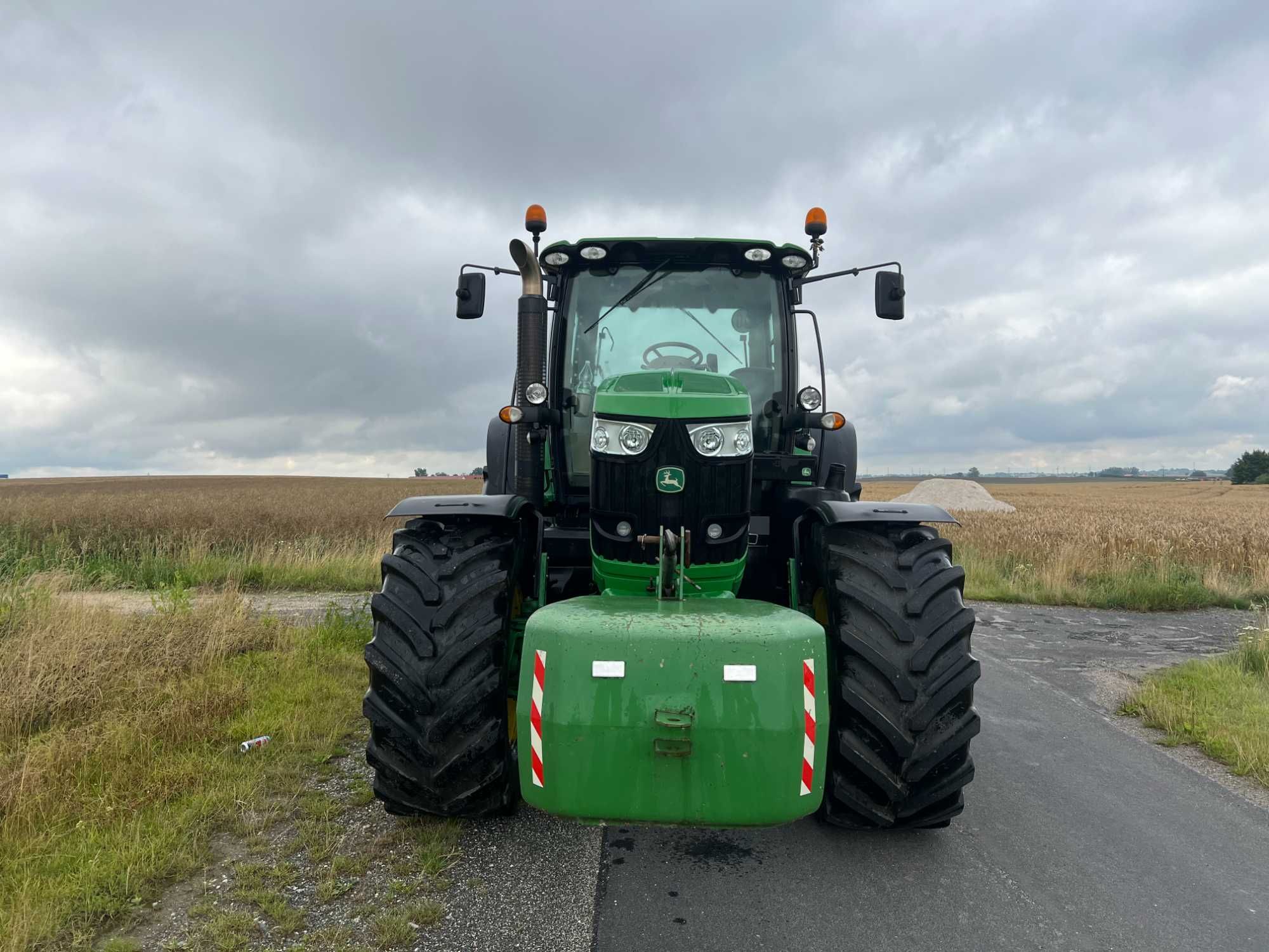 Ciągnik John Deere 6170 R z Niemiec