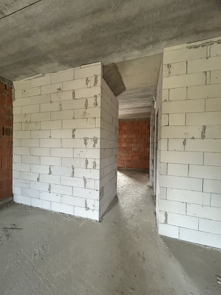 Продаю   СВІЙ котедж  Загорська (магазин. Ківі.)  Забудовник