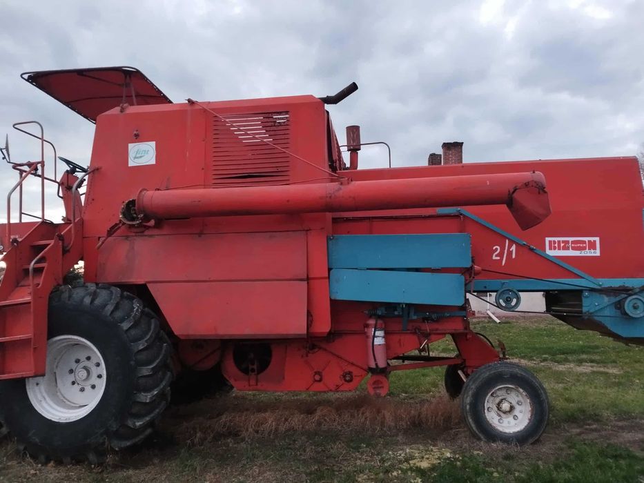 Kombajn bizon Z056 z sieczkarnią 1982rok