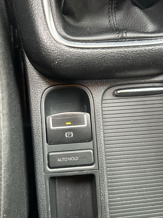 Volkswagen Tiguan 2015 року, 2.0 TDI (140 к.с.), офіційний не фарбован