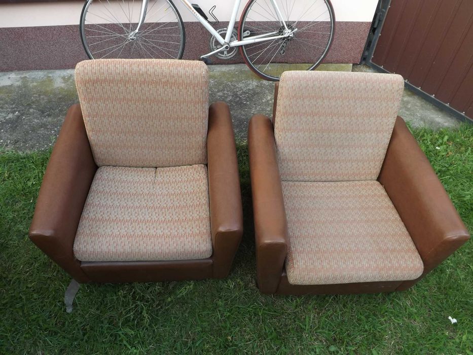 Fotele klubowe obrotowe PRL brązowe na kółkach lekkie zadbane Vintage