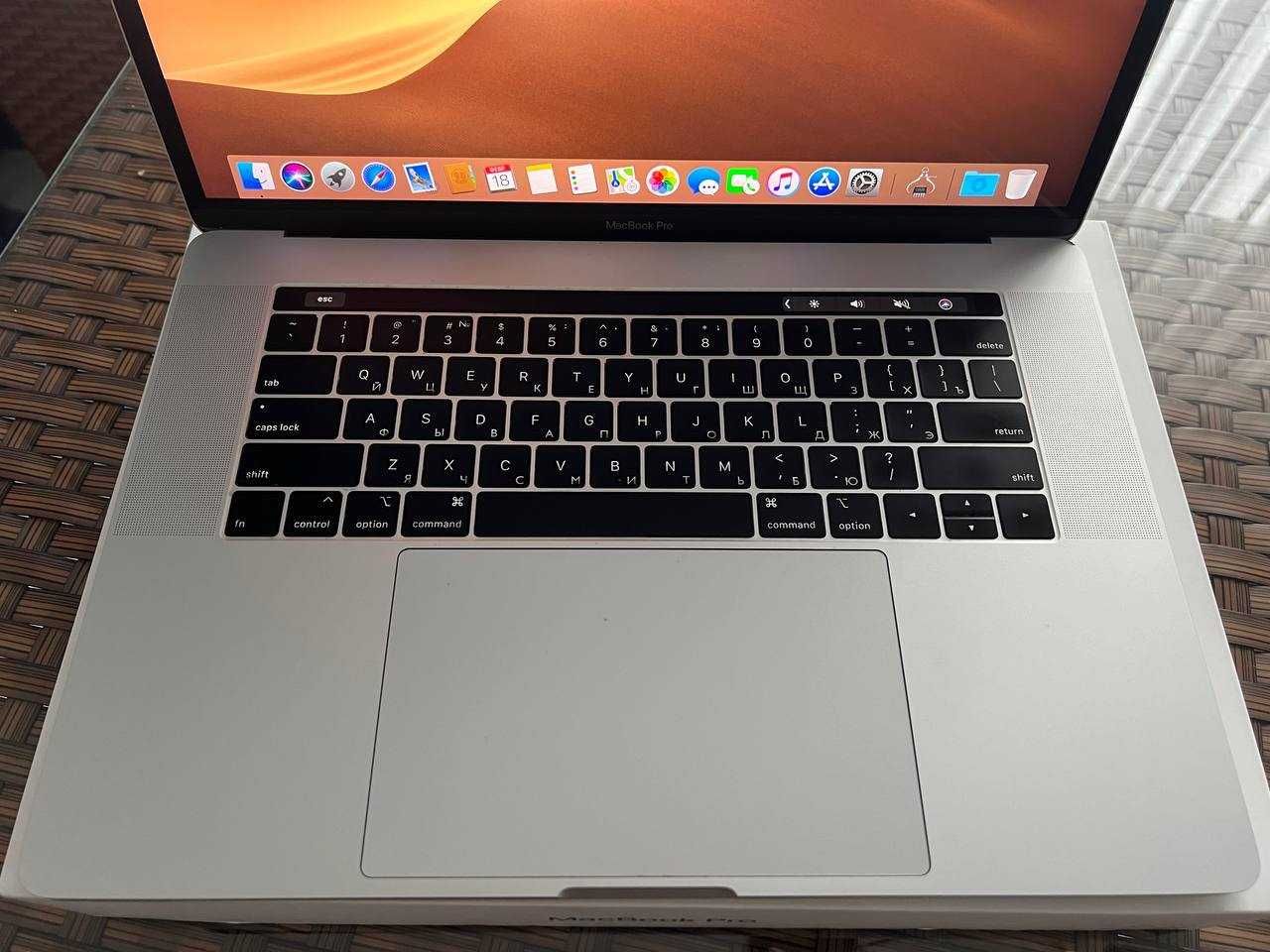 Apple MacBook Pro 15 2018 i7 16GB 512GB