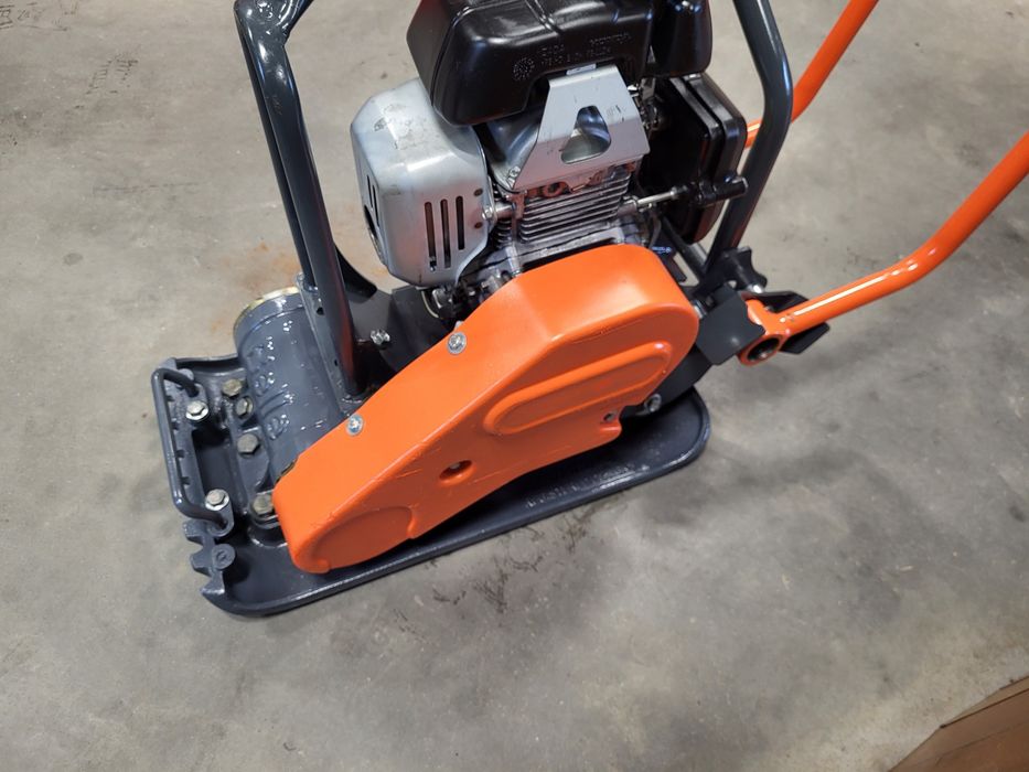 Zagęszczarka Belle 64kg silnik Honda jak nowa