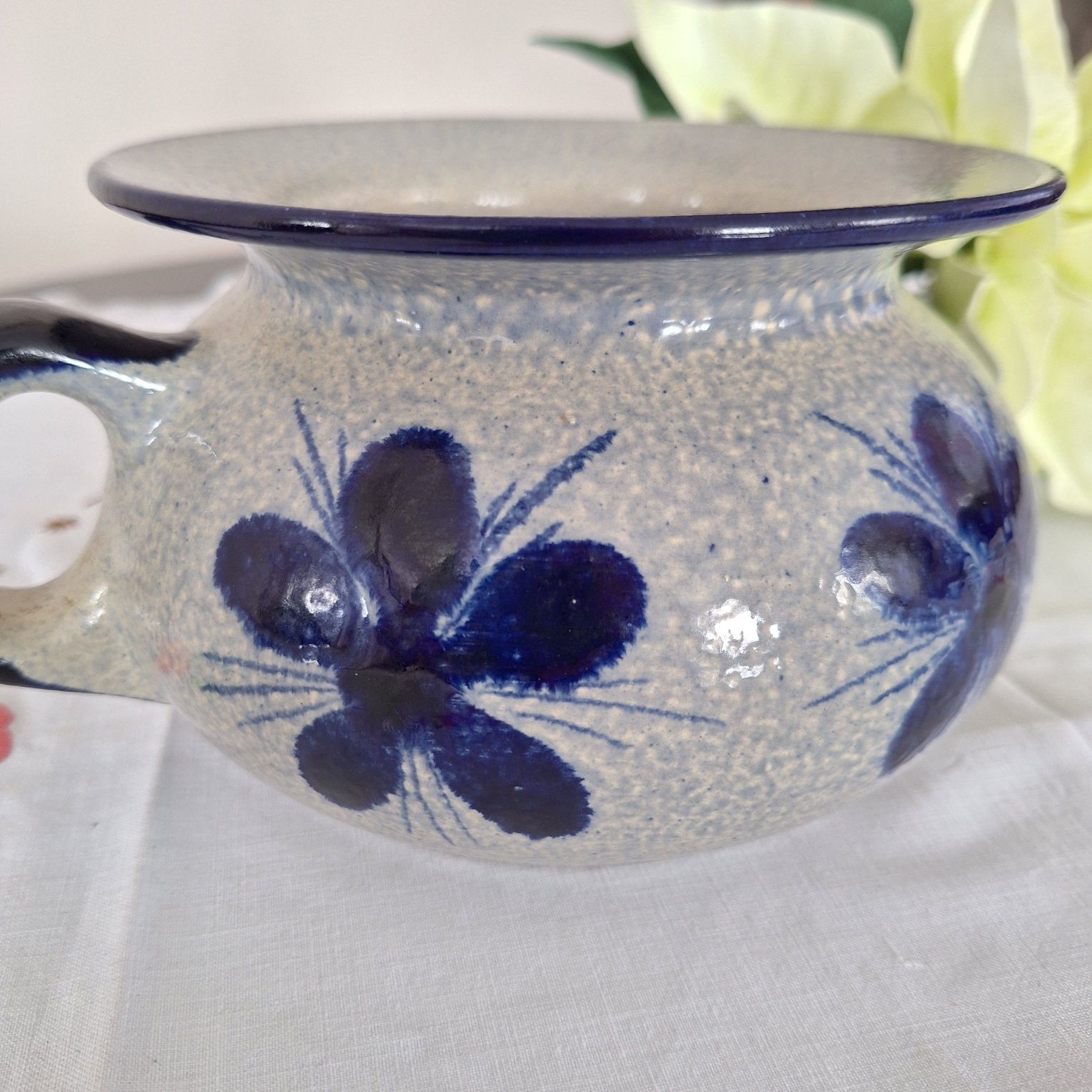 Niemiecki garnek ceramiczny z uchem