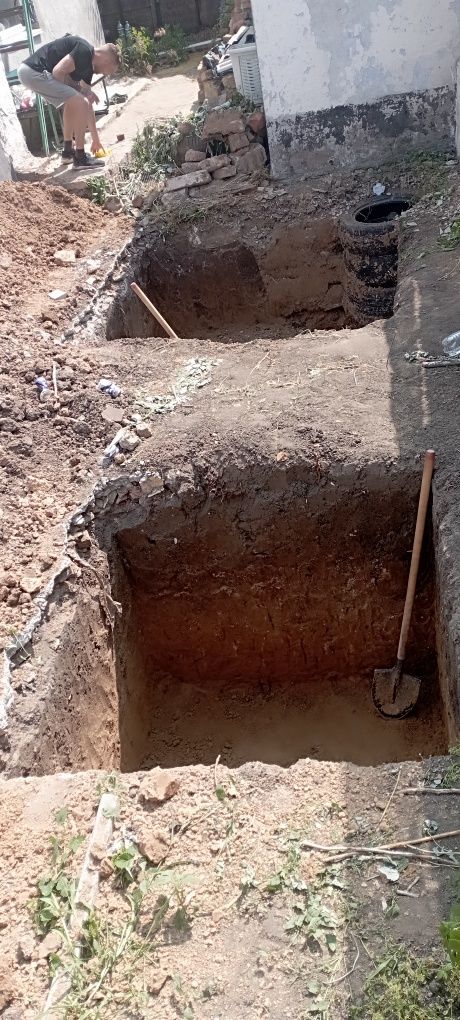 Септик,ямы под колца, траншеи под канализацию водопровод