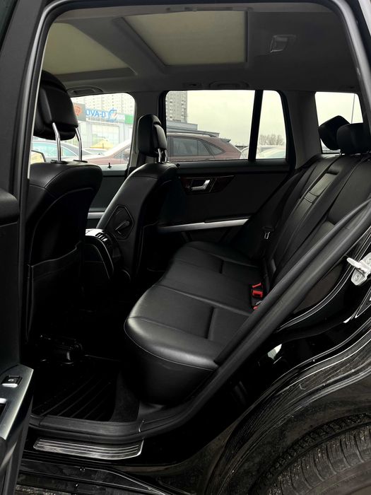 Mercedes-Benz GLK-Class 2012