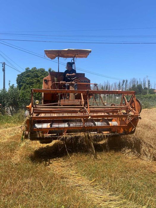 Ceifeira debulhadora Someca Laverda M84