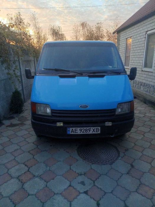 Продам машину Ford в отличном состояние