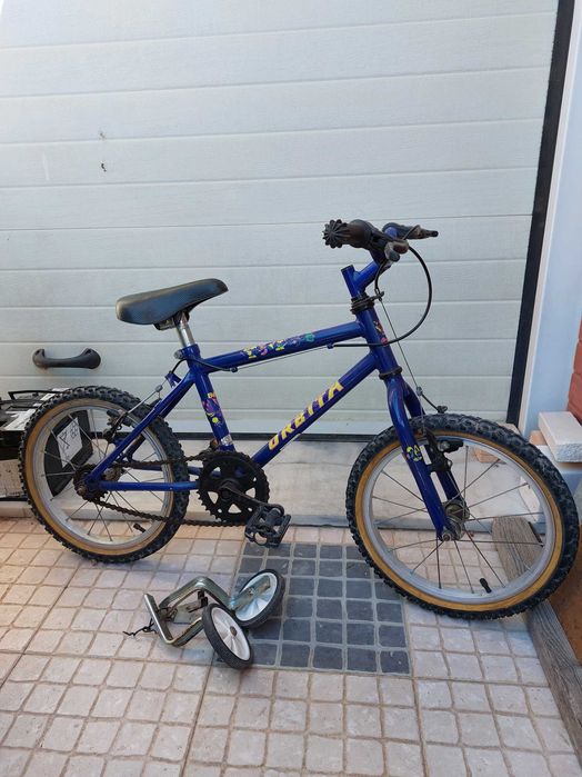 Várias Bicicletas