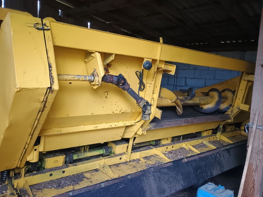 Przystawka do kukurydzy new Holland 5