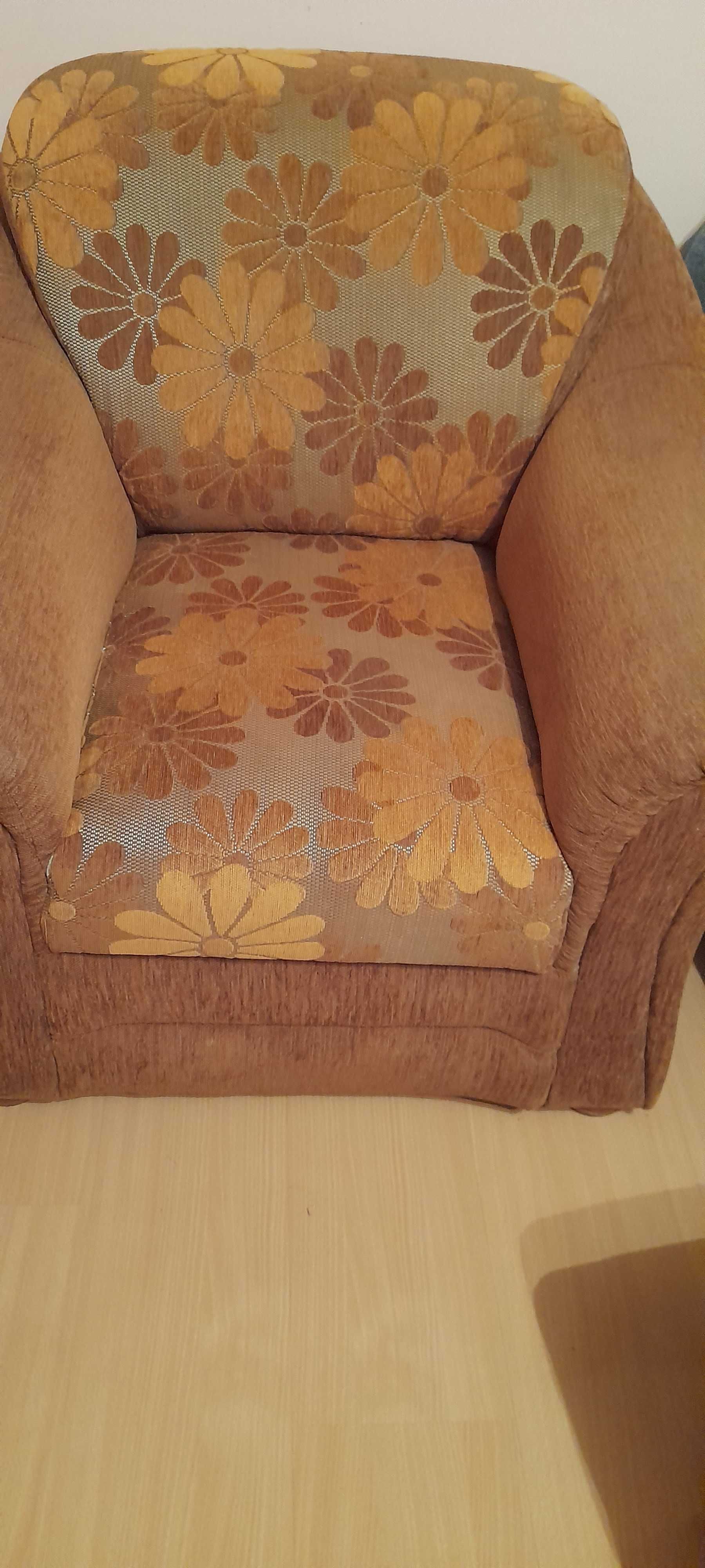 Meble Bodzio. Dawny Bodzio. Rokladana sofa i dwa fotele