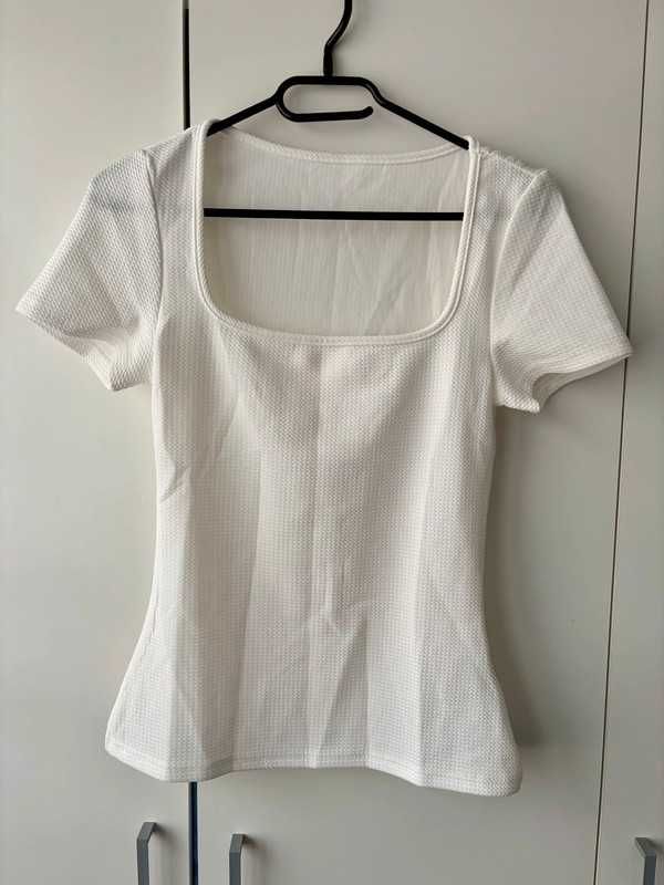 Shein tall bluzka z dekoltem r. M