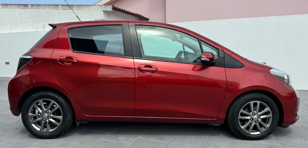 Toyota Yaris - Agosto 2014