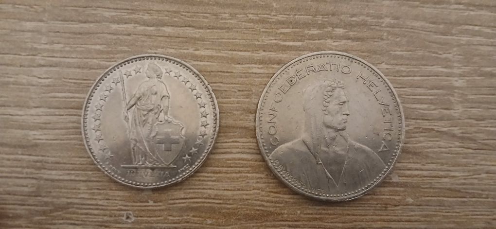 7 francos suíços bom estado "2006" e "1995"