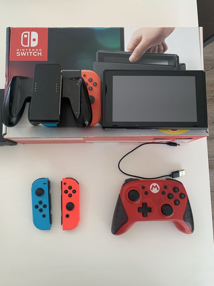 Nintendo Switch V1 + Hori mario controler + gra Super Mario Odyssey+Sd