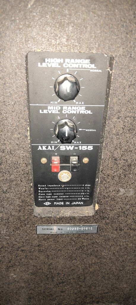 Kolumny Akai SW-155