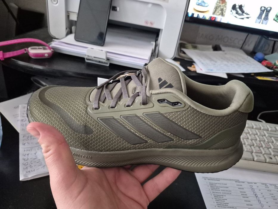 ДЕШЕВО! Продам кросівки літні Adidas Runfalcon 5 р.42.5 (27см) олива