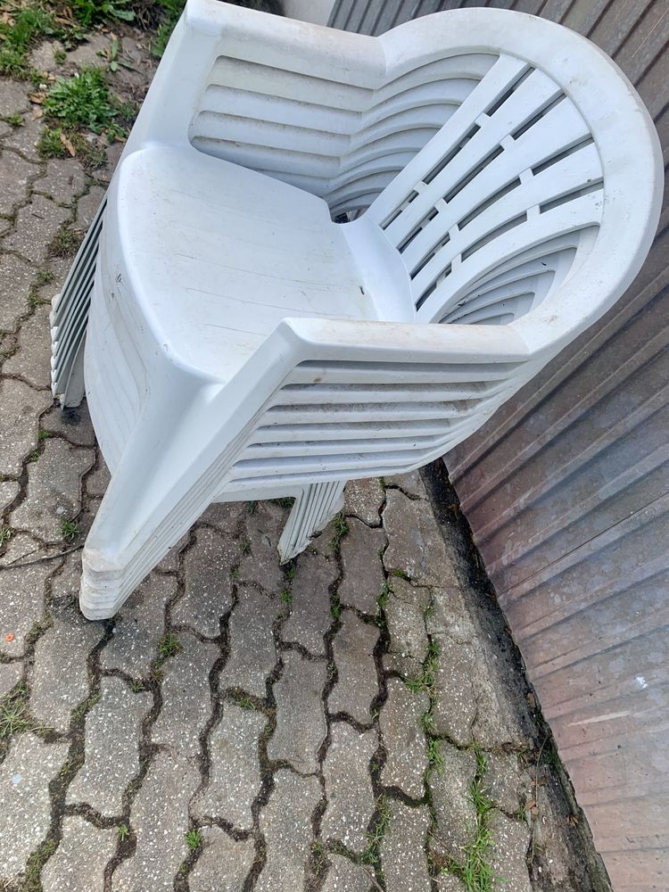 8 Cadeiras de esplanada